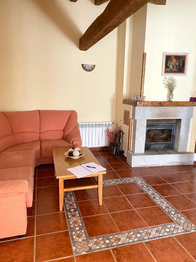 Apartamentos Rurales Los Nogales Cosgaya Eksteriør bilde